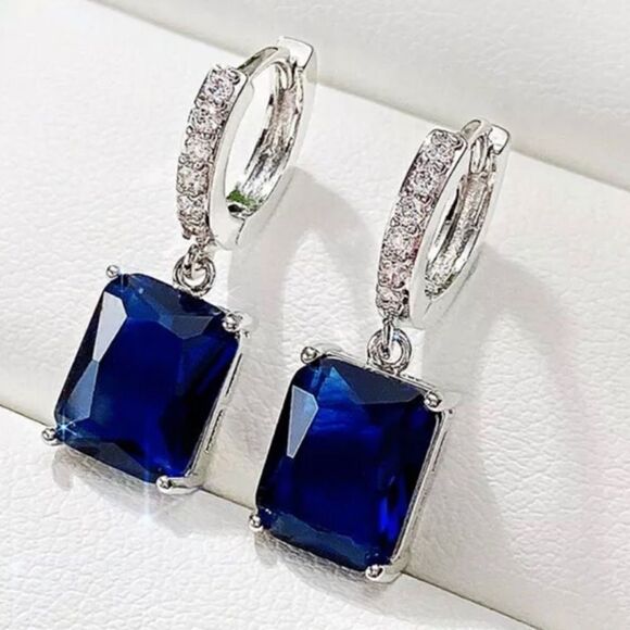 Last Pair! The Sapphire Drip Drop Earring in 925 silver - Picture 2 of 9